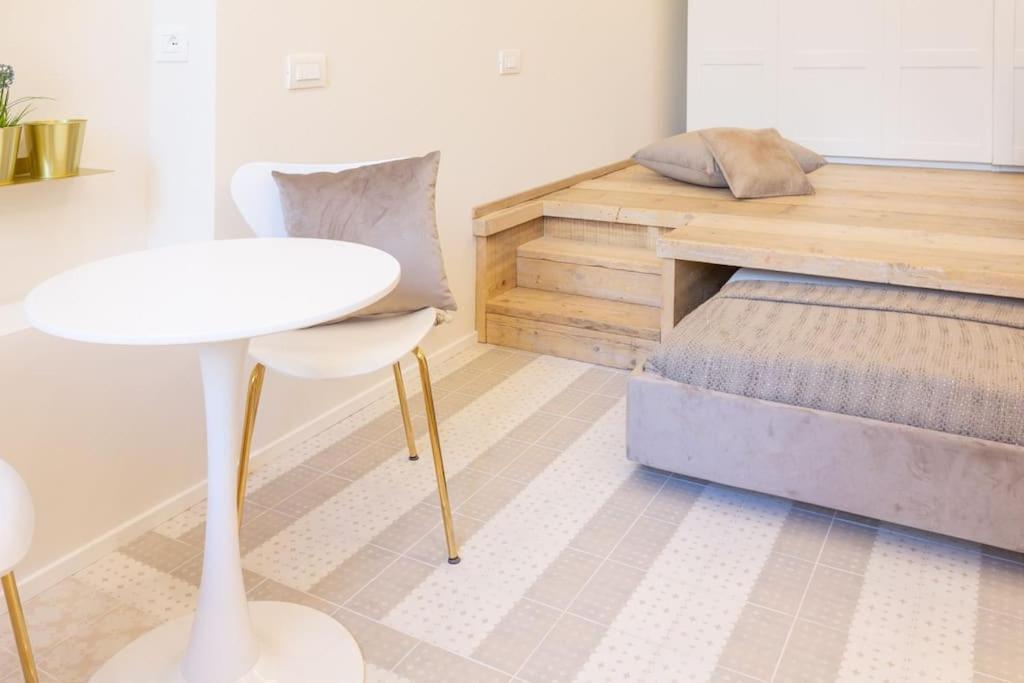 דירות מילאנו 5Fo6 Navigli - Duomo - Boho - Minimal מראה חיצוני תמונה